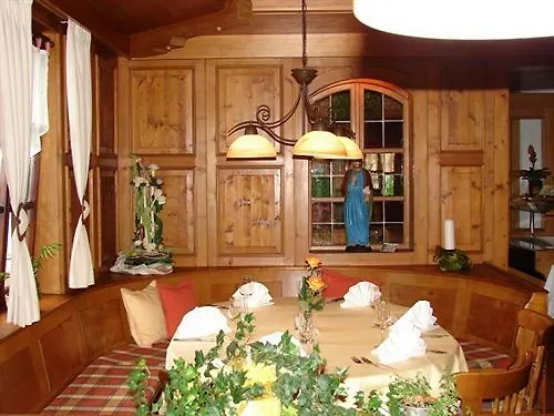 *** Hotel Landhotel Vierjahreszeiten Bad Königshofen im Grabfeld Deutschland
